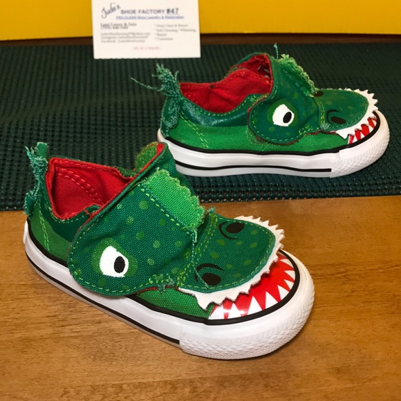 crocodile converse